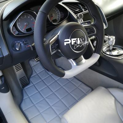 obszycie kierownicy skórą w Audi R8 PFI car styling