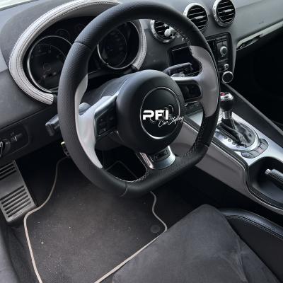 PFI modyfikacja i obszycie kierownicy wraz tunelem oraz daszkiem licznika w Audi TT
